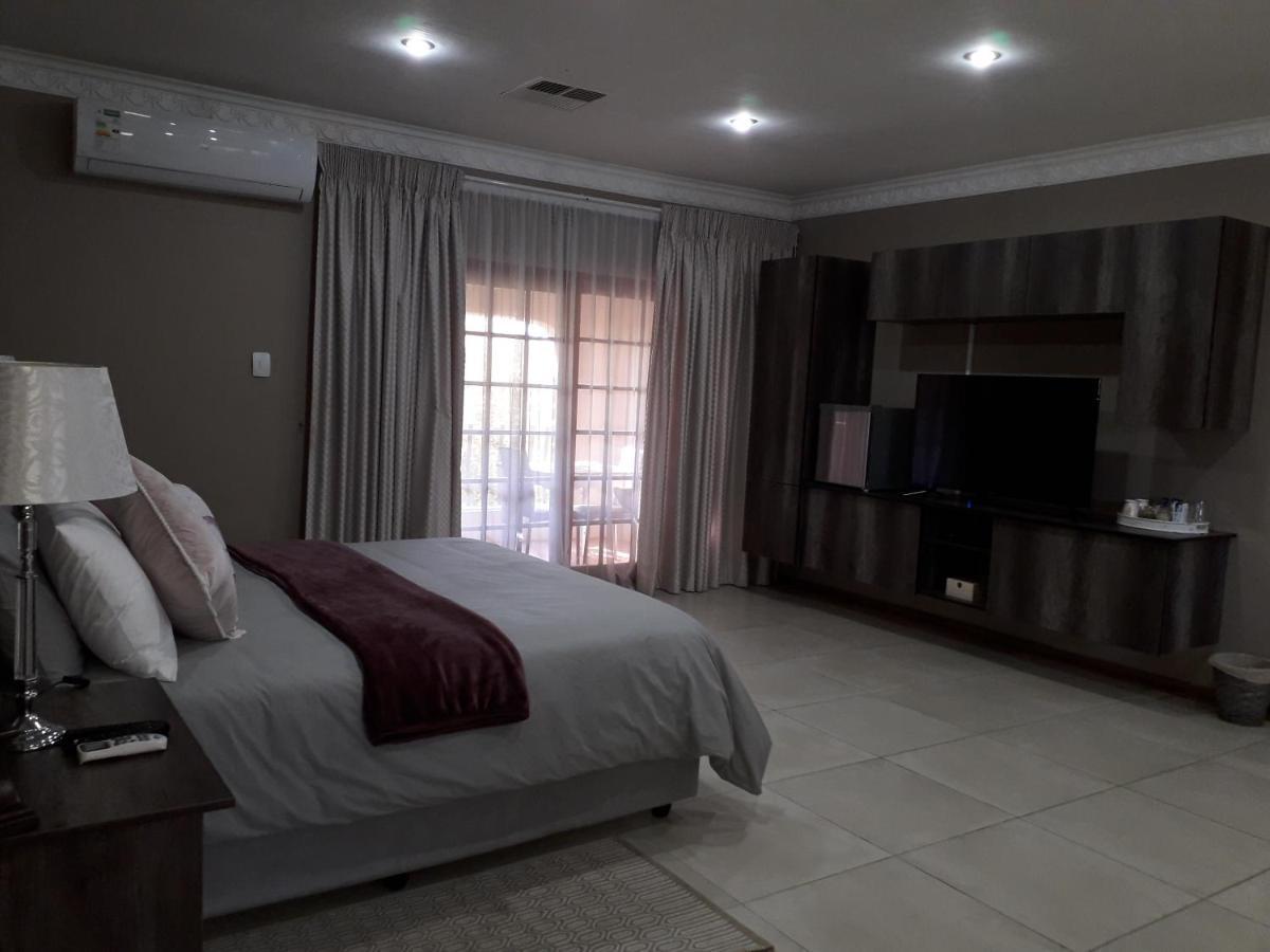 Tuscany Vryburg Luaran gambar