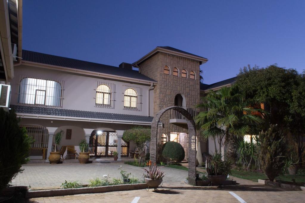 Tuscany Vryburg Luaran gambar